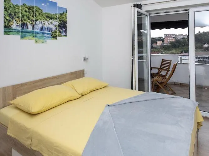 Apartment Mia - Two Bedroom Apartment With Balcony Split 0*,  Chorvatsko